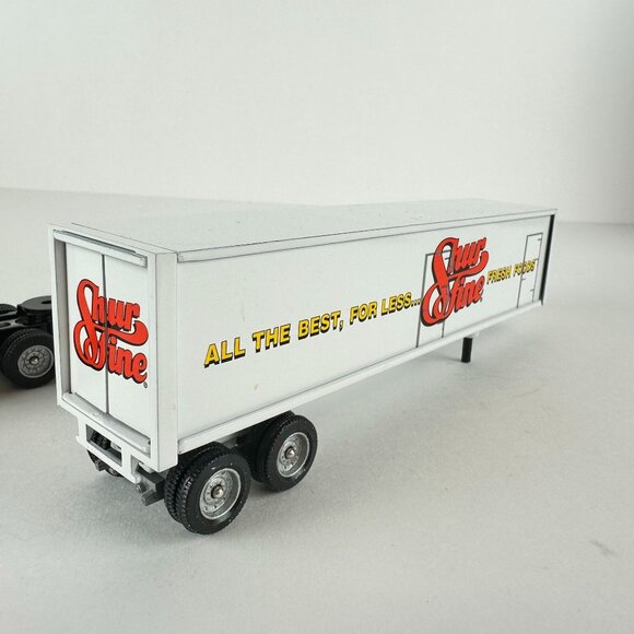 Winross Diecast Tractor & Trailer Shur Fine Fresh Foods - Picture 3 of 6